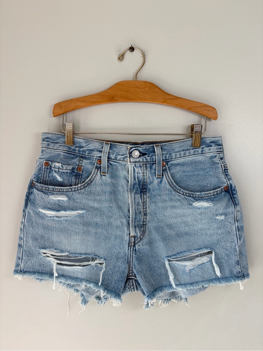 Levi’s 501s Distressed Cut Off Jean Shorts Size 28 Festival Denim Casual Summer